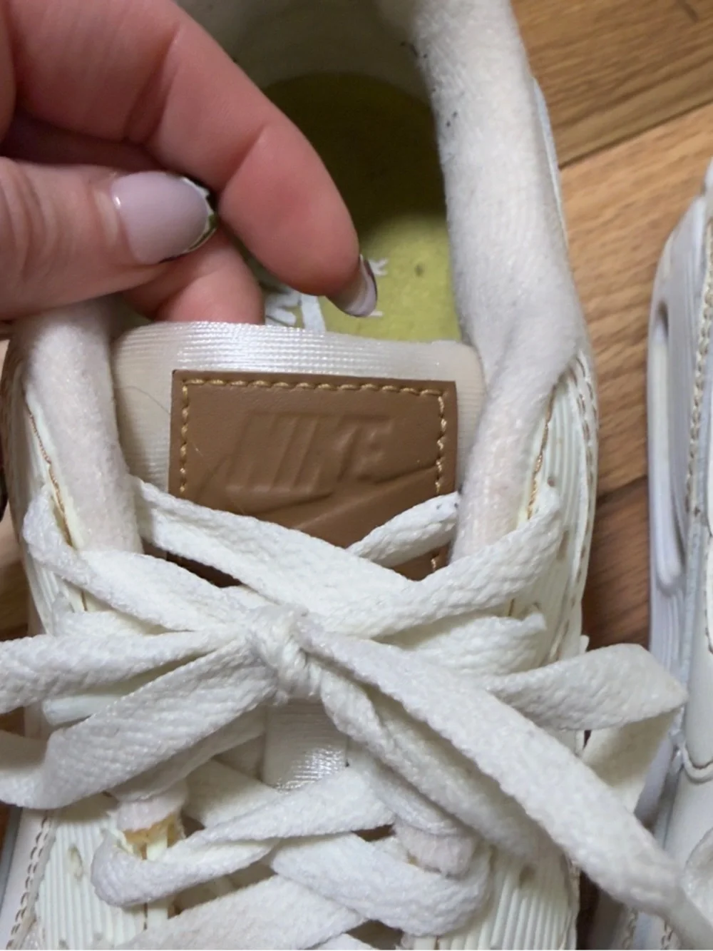 Cream/Off-White Classic Low-Top Sneakers - Picture 4 of 5
